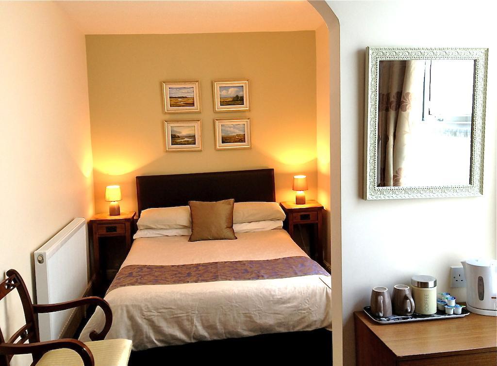Melrose Guest House Douglas Room photo